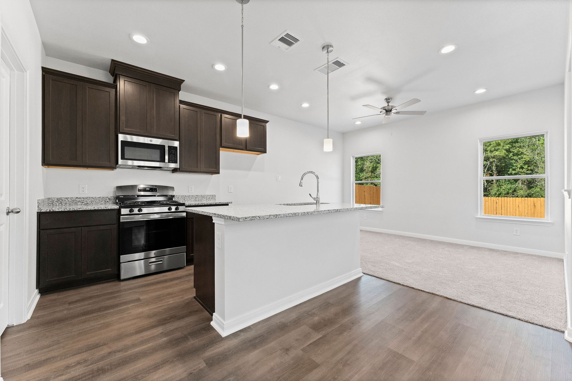 Open-concept New Construction home in Willis, TX